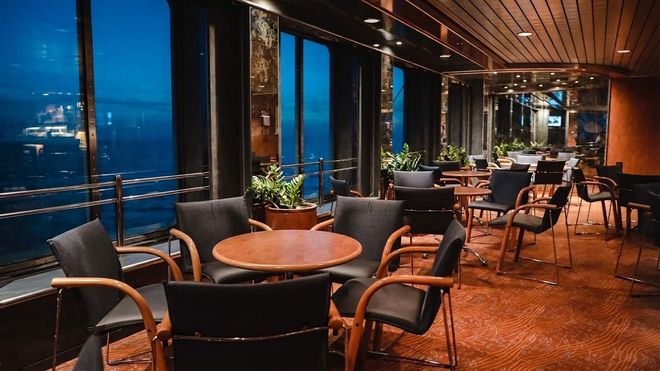 images.vessels.spaces.restaurant.altText